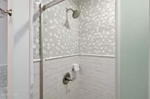 1212 Lakeview Dr W, Lake Ariel, PA 18436 - Photo 37