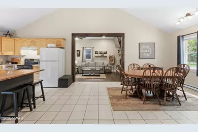1060 Apache Trail, Gouldsboro, PA 18424 - Photo 13