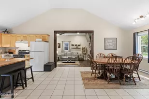 1060 Apache Trail, Gouldsboro, PA 18424 - Photo 13