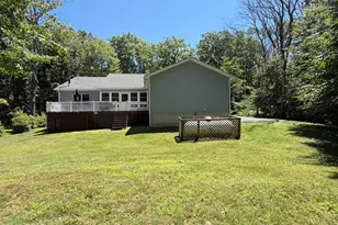 142 Pommel Dr, Lords Valley, PA 18428 - Photo 3