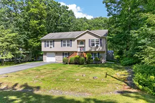 118 Orange Blossom Rd, Milford, PA 18337 - Photo 1