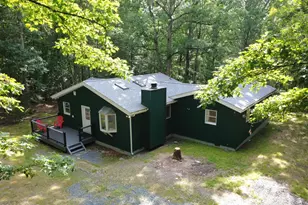 117 Hackney Ct, Milford, PA 18337 - Photo 1