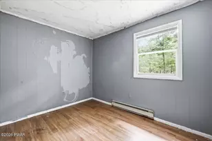 337 Oak Hill Rd, Hawley, PA 18428 - Photo 17