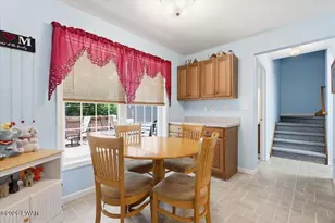 804 Waxwing Ct, Hawley, PA 18428 - Photo 13