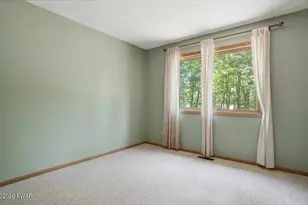 805 Mustang Ct, Hawley, PA 18428 - Photo 21