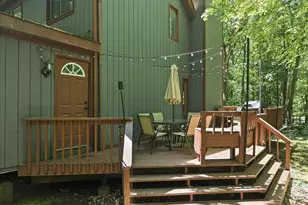 805 Mustang Ct, Hawley, PA 18428 - Photo 31