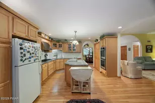 108 Canterbrook Dr, Lords Valley, PA 18428 - Photo 11