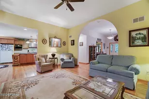 108 Canterbrook Dr, Lords Valley, PA 18428 - Photo 9