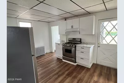 28 Manhattan Street, Ashley, PA 18706 - Photo 5