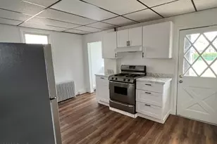 28 Manhattan St, Ashley, PA 18706 - Photo 5