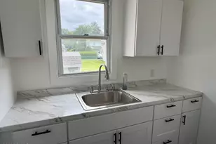 28 Manhattan St, Ashley, PA 18706 - Photo 15