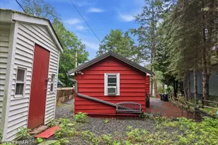 107 Apple Dr, Greentown, PA 18426 - Photo 15