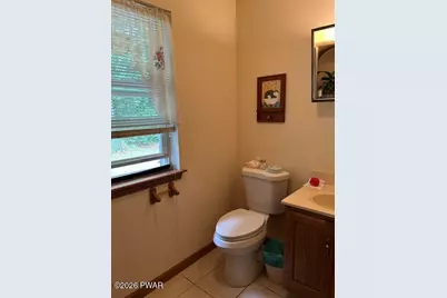 146 Bernadette Drive, Dingmans Ferry, PA 18328 - Photo 17