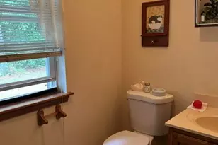 146 Bernadette Dr, Dingmans Ferry, PA 18328 - Photo 17