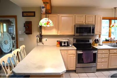 136 Hillside Drive, Greentown, PA 18426 - Photo 9