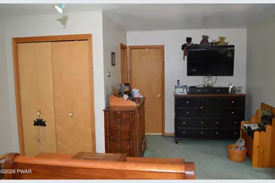 136 Hillside Drive, Greentown, PA 18426 - Photo 15