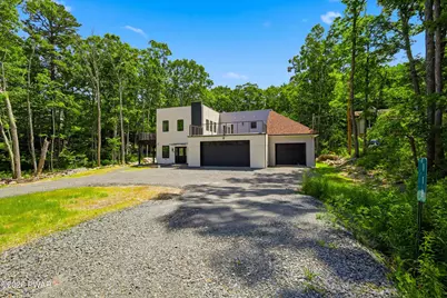 118 Surrey Drive, Lords Valley, PA 18428 - Photo 7