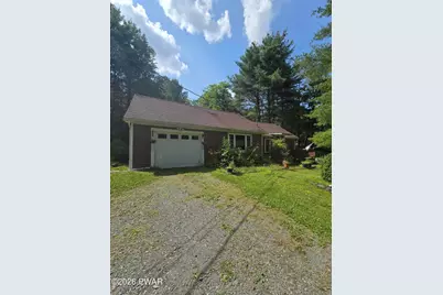 116 Christopher Way, Hawley, PA 18428 - Photo 1