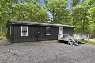 182 Robin Way, Lackawaxen, PA 18435 - Photo 3