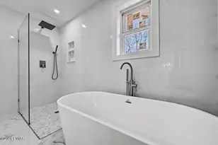78 E Shore Dr, Hawley, PA 18428 - Photo 27