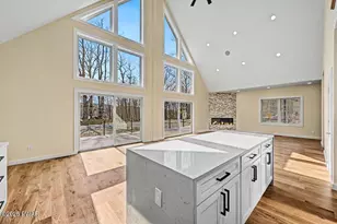 78 E Shore Dr, Hawley, PA 18428 - Photo 57