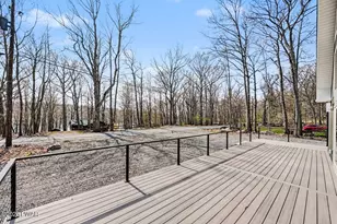 78 E Shore Dr, Hawley, PA 18428 - Photo 7