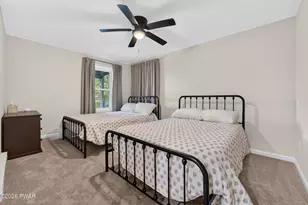 131 E Lakeview Dr, Dingmans Ferry, PA 18328 - Photo 53