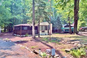 125 Arrow Head Ln, Milford, PA 18337 - Photo 1