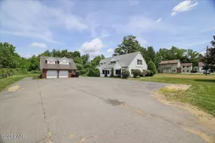 543 Hamlin Hwy, Lake Ariel, PA 18436 - Photo 3