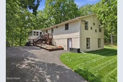 198 Edinburgh Road, Bushkill, PA 18324 - Photo 1