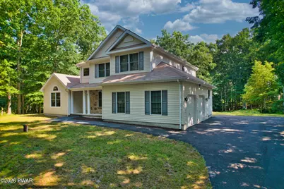 105 Seneca Court, Milford, PA 18337 - Photo 1