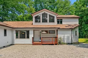 103 Rodeo Ln, Hawley, PA 18428 - Photo 3