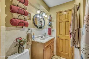 1019 Hickory Dr, Lake Ariel, PA 18436 - Photo 43