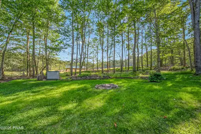 1019 Maplewood Dr, Newfoundland, PA 18445 - Photo 13