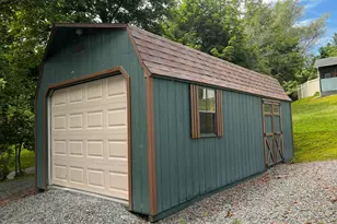 910 Maple Ave, Honesdale, PA 18431 - Photo 15