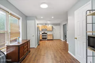 3435 Poplar St, Stroudsburg, PA 18360 - Photo 5