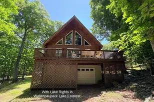 1045 Bear Trail Rd, Lake Ariel, PA 18436 - Photo 1