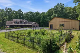136 Hilltop Lane, Hawley, PA 18428 - Photo 9