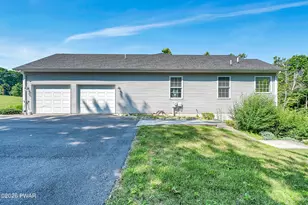 107 Stonefield Dr, Jefferson Township, PA 18436 - Photo 41