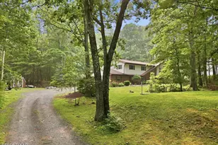 154 Santos Dr, Milford, PA 18337 - Photo 57