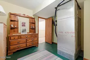 154 Santos Dr, Milford, PA 18337 - Photo 47