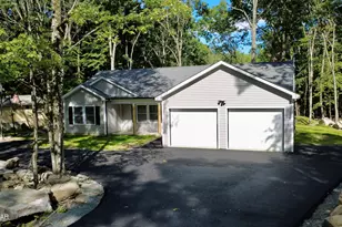 127 Buck Run Dr, Milford, PA 18337 - Photo 3
