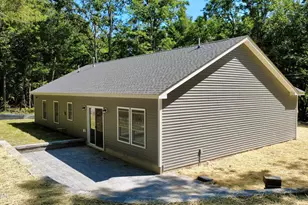 142 Walker Lake Rd, Shohola, PA 18458 - Photo 5