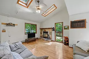 108 Blackbird Ct, Lackawaxen, PA 18435 - Photo 13