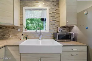 117 Mink Ct, Dingmans Ferry, PA 18328 - Photo 11