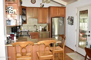 103 Bayberry Dr, Lords Valley, PA 18428 - Photo 7