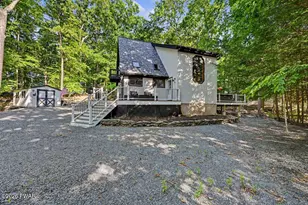 107 Rainbow Dr, Lackawaxen, PA 18435 - Photo 1