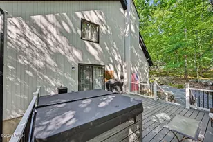 107 Rainbow Dr, Lackawaxen, PA 18435 - Photo 73