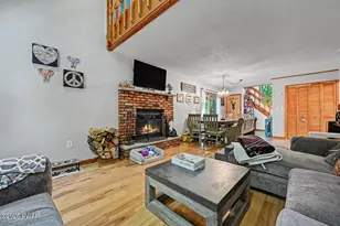 107 Rainbow Dr, Lackawaxen, PA 18435 - Photo 27
