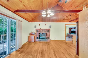 1005 Deerfield Dr, Newfoundland, PA 18445 - Photo 17